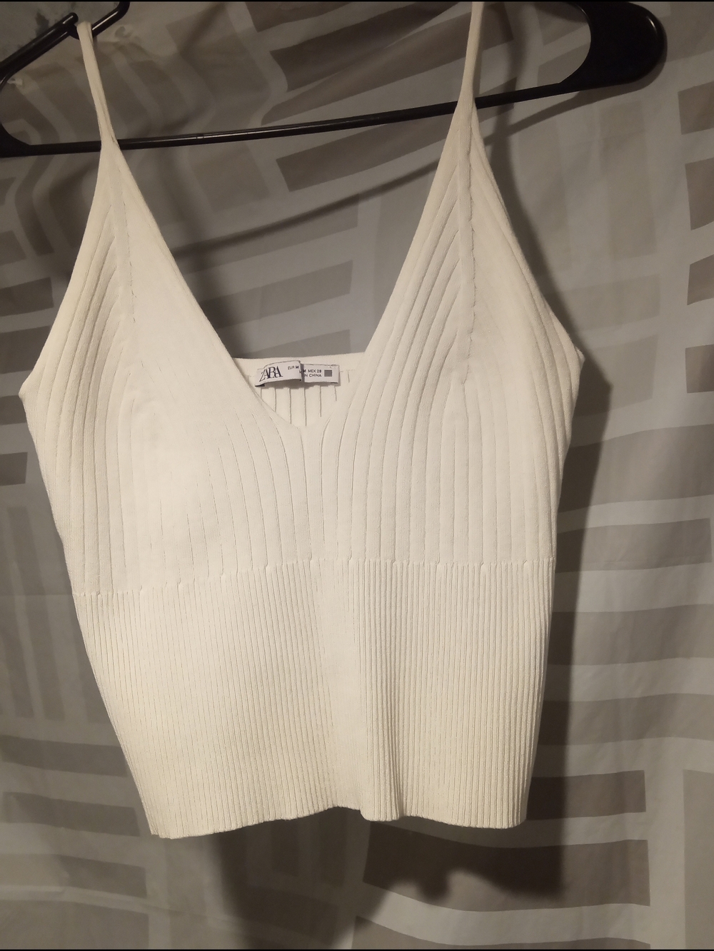 ZARA Cream Ribbed V-Neck Cropped Camisole